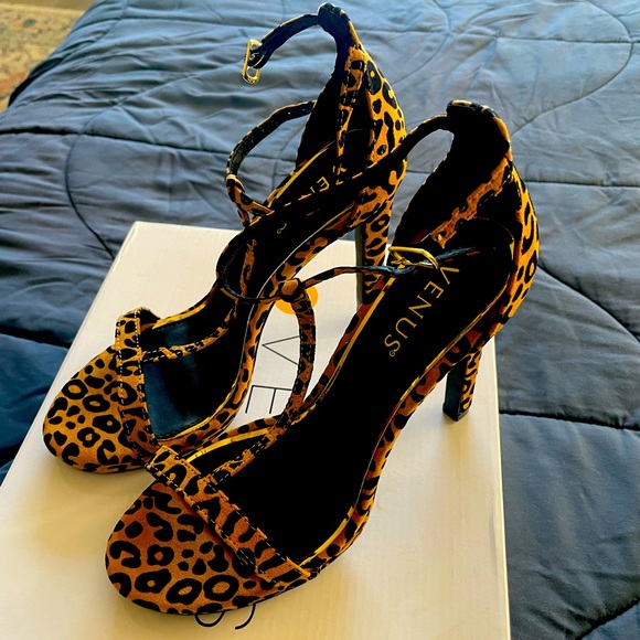 Venus Animal print heels - Picture 2 of 6